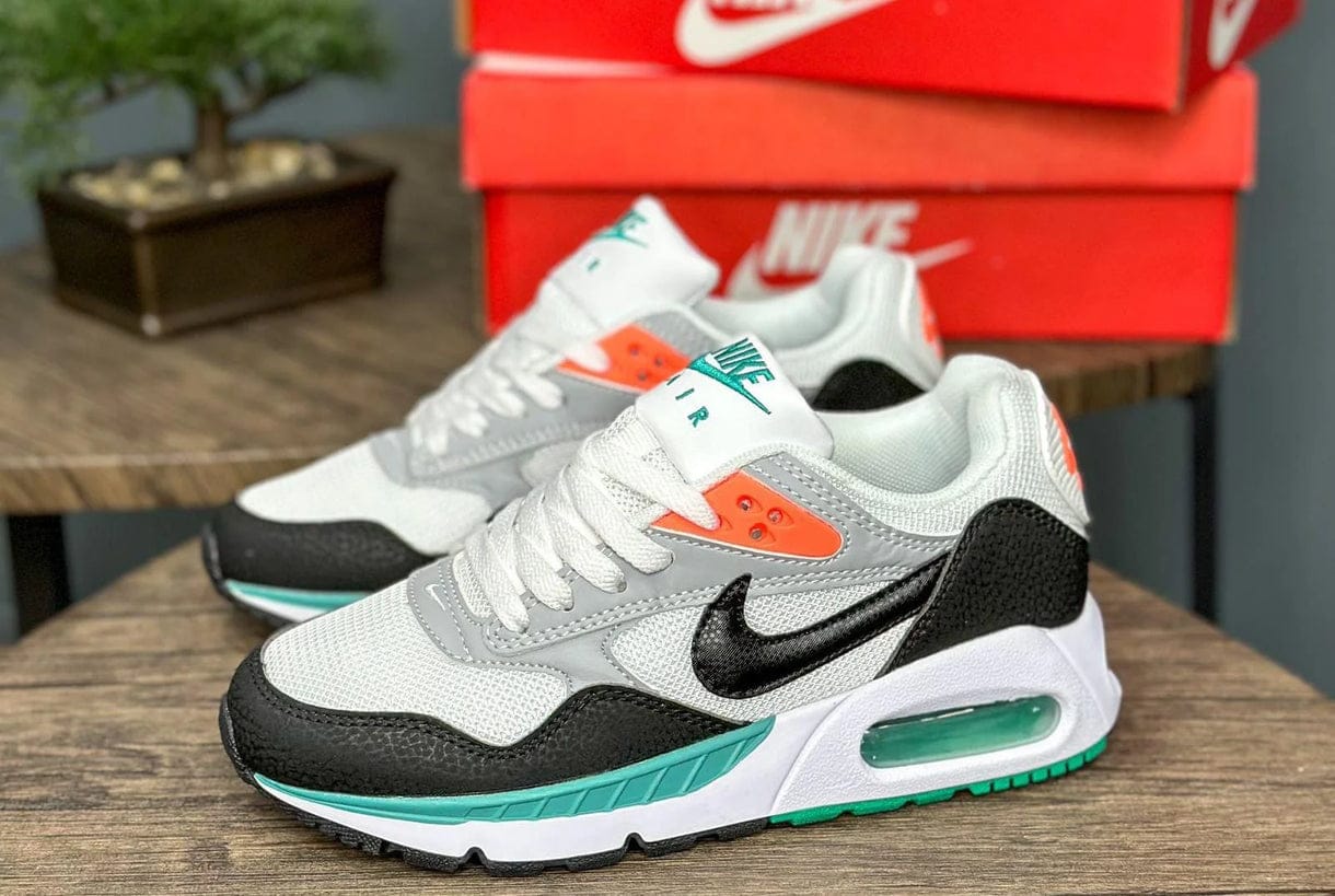 8. NIKE AIR MAX
